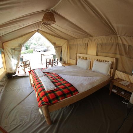 Moroto Kara-Tunga Safari Camp Bed & Breakfast エクステリア 写真